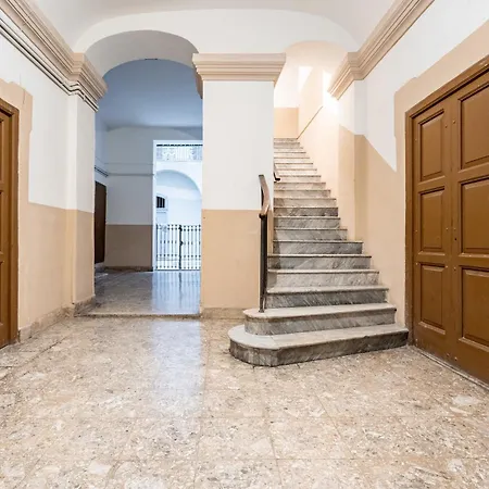Palazzo Calo * Taranto